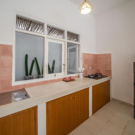 Villa Dadirri - In The Heart Of Seminyak - Walking Distance From Restaurants, Bars And Beach - Perfect Location Экстерьер фото