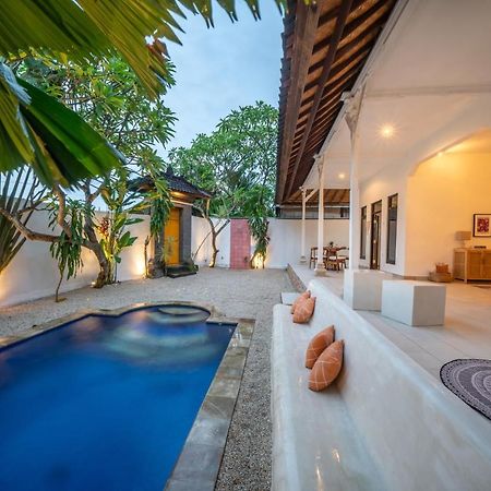 Villa Dadirri - In The Heart Of Seminyak - Walking Distance From Restaurants, Bars And Beach - Perfect Location Экстерьер фото