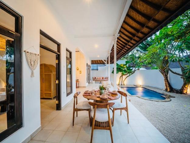 Villa Dadirri - In The Heart Of Seminyak - Walking Distance From Restaurants, Bars And Beach - Perfect Location Экстерьер фото